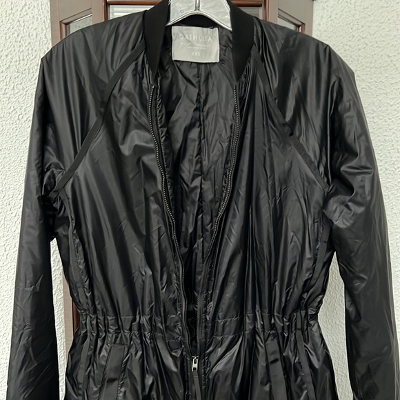 Athleta Size Small Summit Black Insulated Longline Parka Rain Jacket Lightweight - Picture 5 of 14